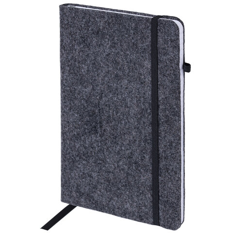 Блокнот А5 138x213 мм BRAUBERG "Voylok", войлок, резинка, держатель, 80 л., клетка, черный, 117134